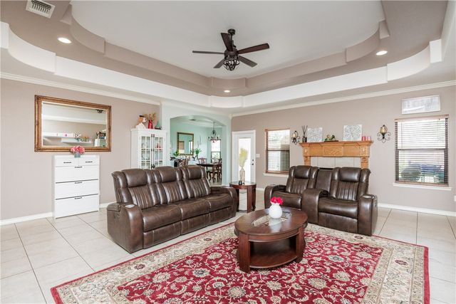 14422 Chantilly Dr, Corpus Christi, TX 78410