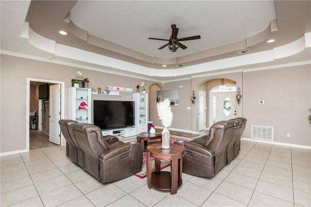 14422 Chantilly Dr, Corpus Christi, TX 78410