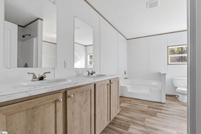 116 Kinston Drive, Easley, SC 29640