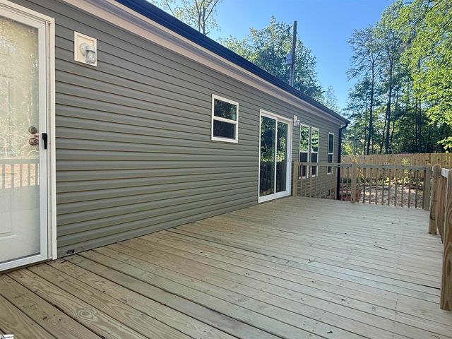 116 Kinston Drive, Easley, SC 29640