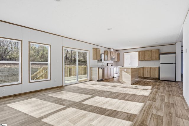 116 Kinston Drive, Easley, SC 29640