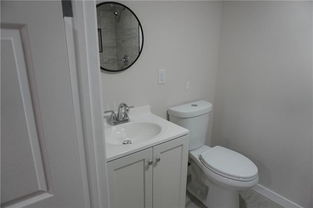 2412 Queen Ridge Drive, Independence, MO 64055