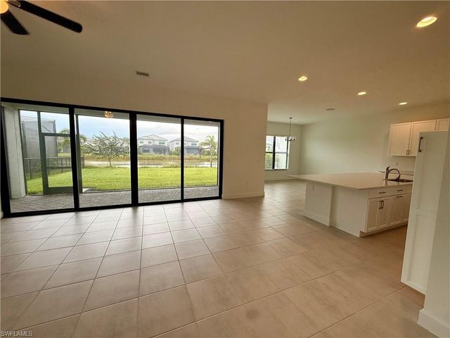 20885 Thistle Leaf LN, Estero, FL 33928