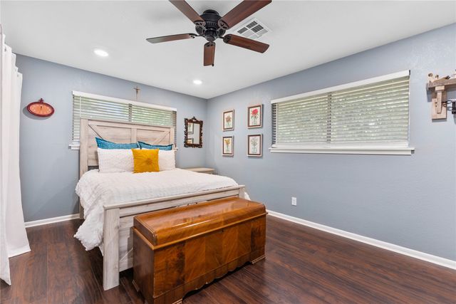 4325 Shady Glen Drive, Waco, TX 76708