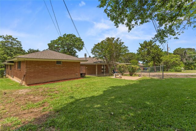 4325 Shady Glen Drive, Waco, TX 76708