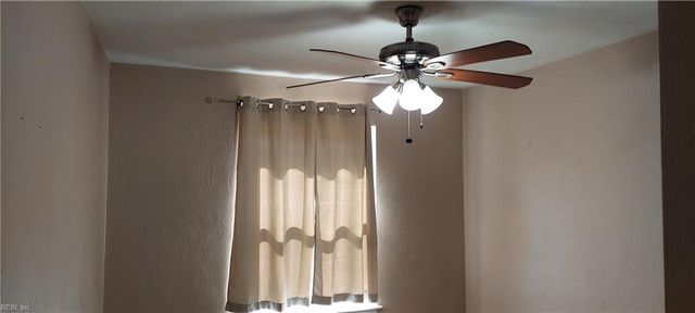 2876 Bamberg PL, Virginia Beach, VA 23453