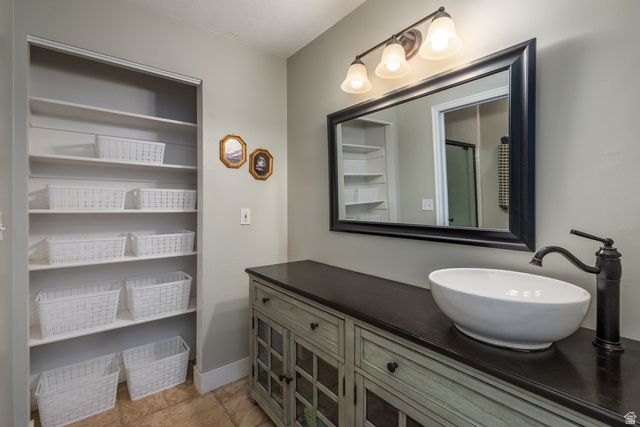 3295 W 8475 S, West Jordan, UT 84088