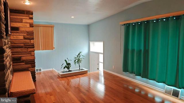 7621 DORCAS ST, Philadelphia, PA 19111