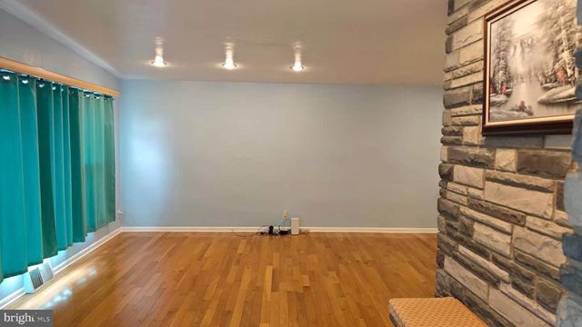 7621 DORCAS ST, Philadelphia, PA 19111