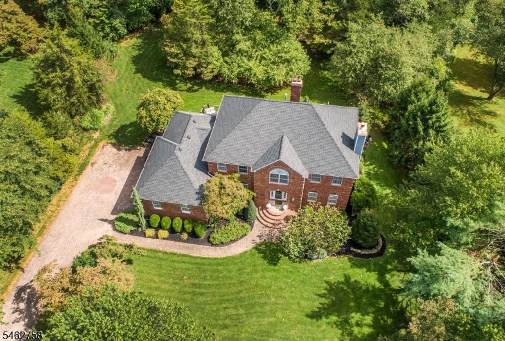 79 Bernard Dr, Bernards Twp., NJ 07920 — photo 4