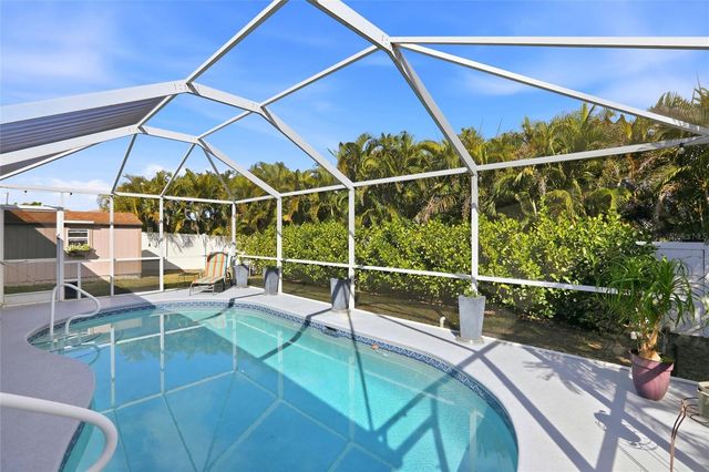 515 NE 5TH PLACE, Cape Coral, FL 33909