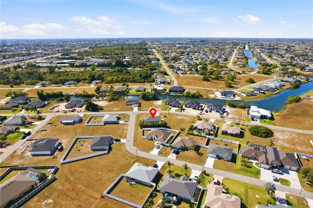 515 NE 5TH PLACE, Cape Coral, FL 33909