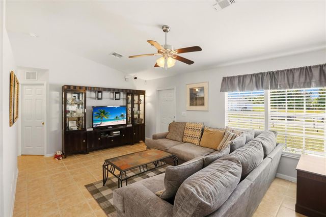 515 NE 5TH PLACE, Cape Coral, FL 33909