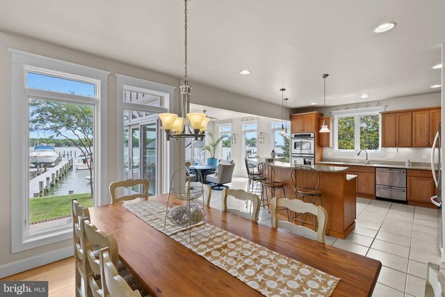 3733 THOMAS POINT RD, Annapolis, MD 21403