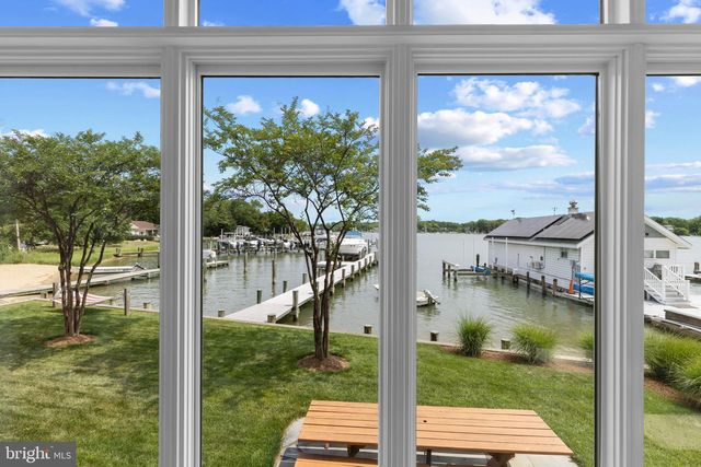 3733 THOMAS POINT RD, Annapolis, MD 21403