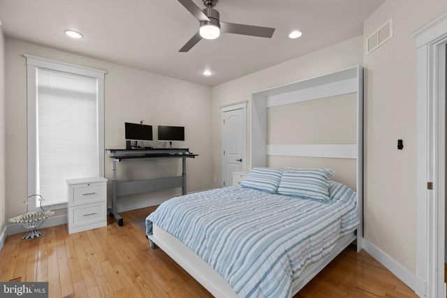 3733 THOMAS POINT RD, Annapolis, MD 21403
