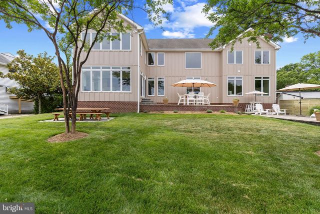 3733 THOMAS POINT RD, Annapolis, MD 21403