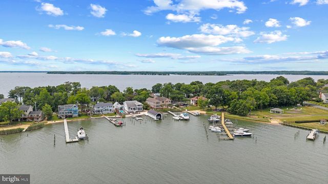 3733 THOMAS POINT RD, Annapolis, MD 21403