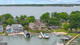 3733 THOMAS POINT RD, Annapolis, MD 21403