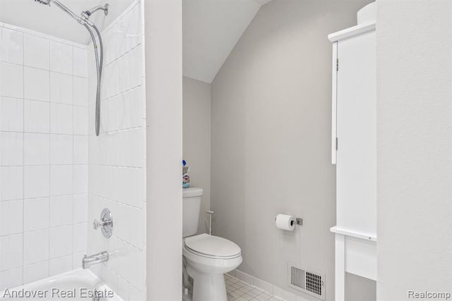 6195 Oak Trail, West Bloomfield, MI 48322