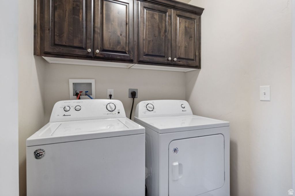 Image 18 of property listing at 4436 W HILL SHADOW WAY, Herriman, UT 84096