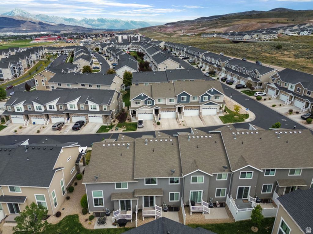 Image 32 of property listing at 4436 W HILL SHADOW WAY, Herriman, UT 84096