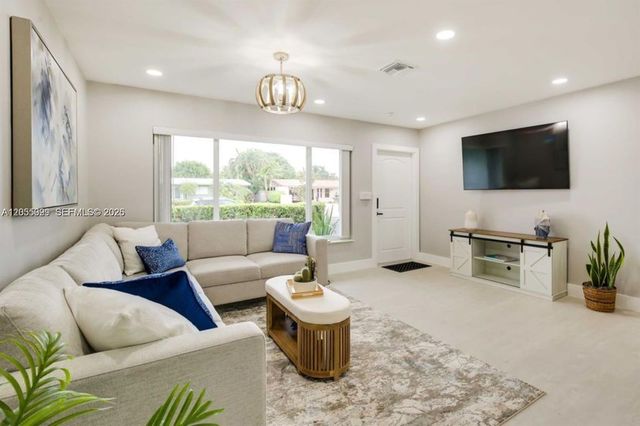 1321 NE 26th Ter 0, Pompano Beach, FL 33062