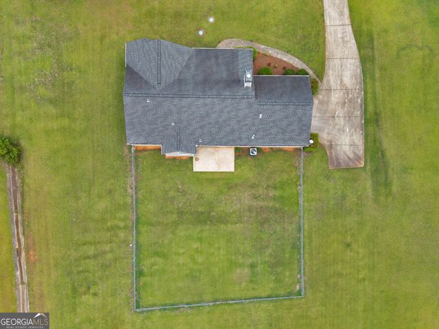 110 Country Meadows Court, Mcdonough, GA 30252