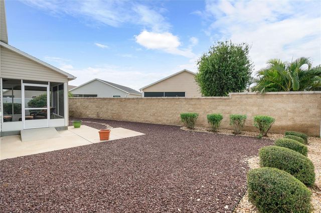 552 WEKIVA STREET, The Villages, FL 32163