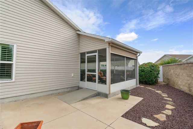 552 WEKIVA STREET, The Villages, FL 32163