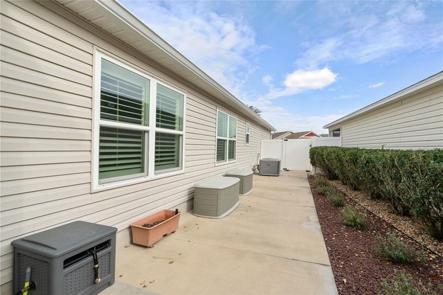 552 WEKIVA STREET, The Villages, FL 32163