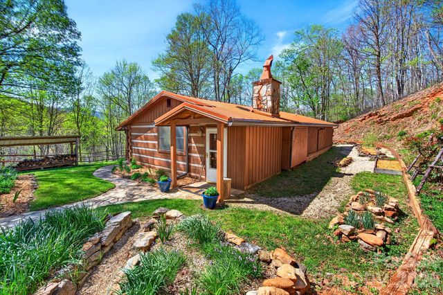 32 Seldom Home Drive, Black Mountain, NC 28711