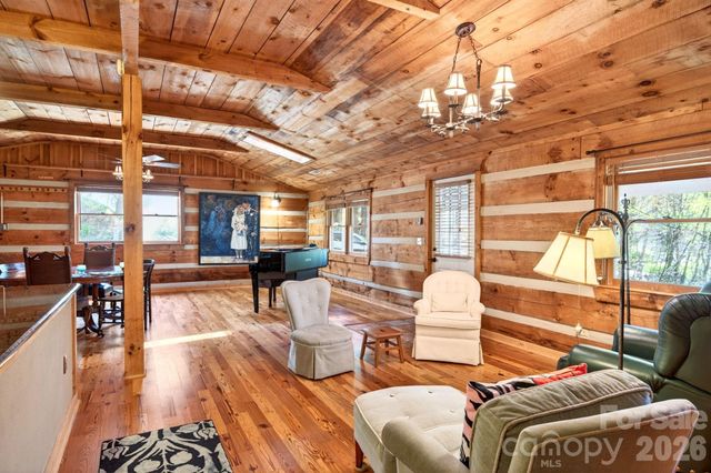 32 Seldom Home Drive, Black Mountain, NC 28711