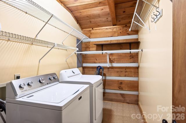 32 Seldom Home Drive, Black Mountain, NC 28711