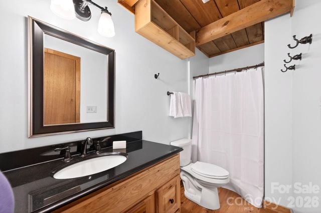 32 Seldom Home Drive, Black Mountain, NC 28711