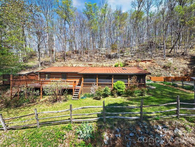 32 Seldom Home Drive, Black Mountain, NC 28711