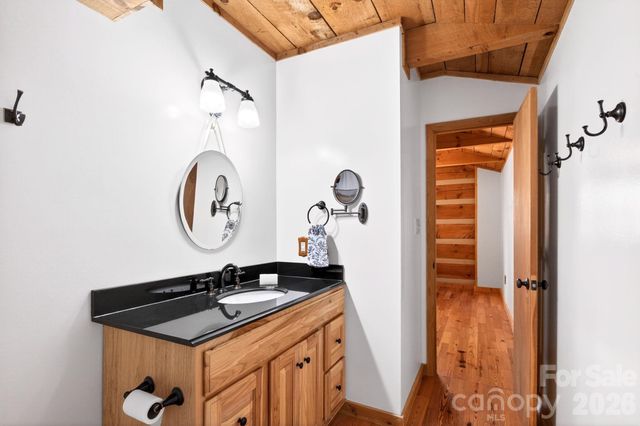 32 Seldom Home Drive, Black Mountain, NC 28711