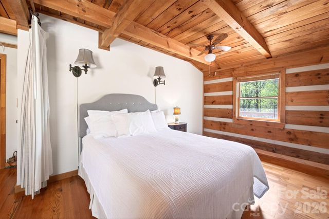 32 Seldom Home Drive, Black Mountain, NC 28711