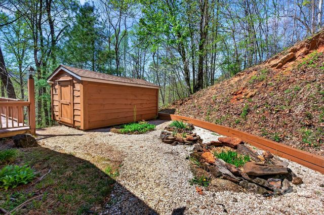 32 Seldom Home Drive, Black Mountain, NC 28711