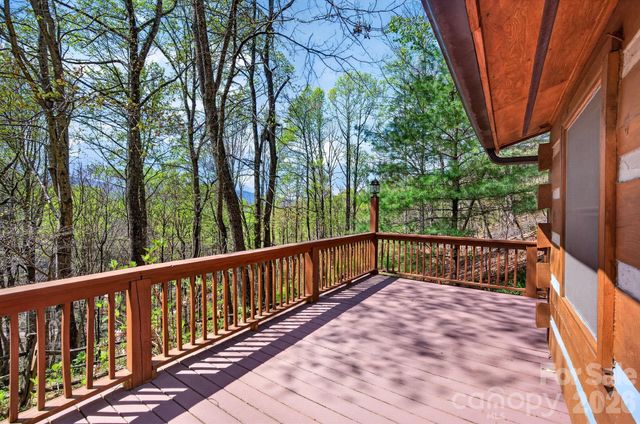 32 Seldom Home Drive, Black Mountain, NC 28711