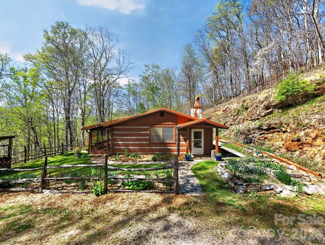 32 Seldom Home Drive, Black Mountain, NC 28711
