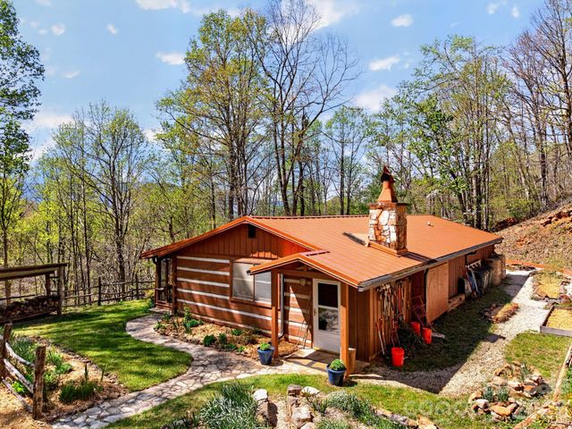 32 Seldom Home Drive, Black Mountain, NC 28711
