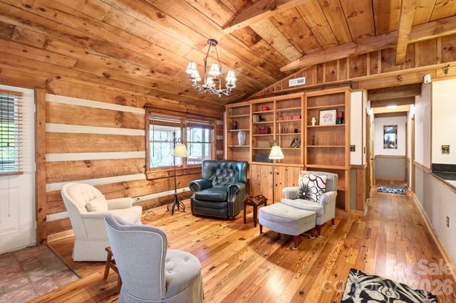 32 Seldom Home Drive, Black Mountain, NC 28711