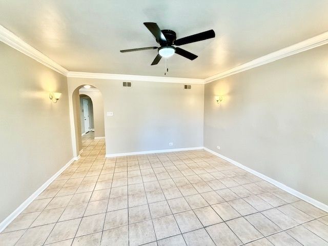 7932 S Kingston Avenue GRDN, Chicago, IL 60617