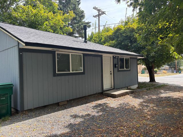 2325 Home Avenue, Klamath Falls, OR 97601