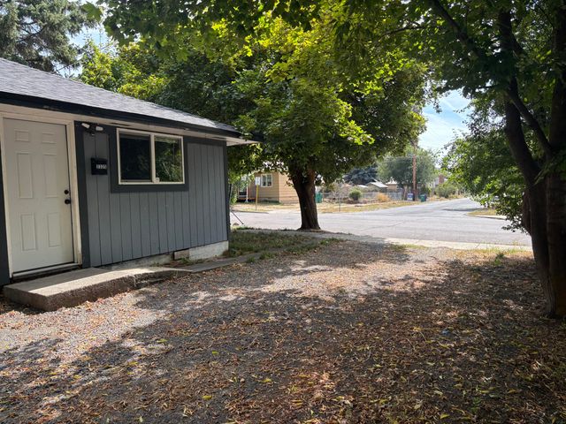 2325 Home Avenue, Klamath Falls, OR 97601