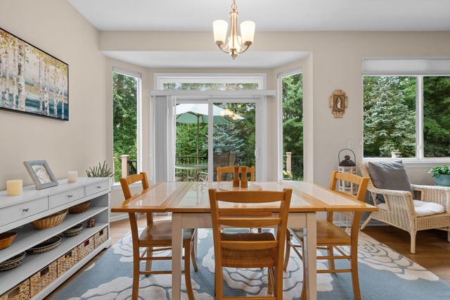 1338 Coach House Lane, South Lyon, MI 48178