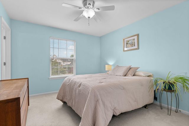 1338 Coach House Lane, South Lyon, MI 48178
