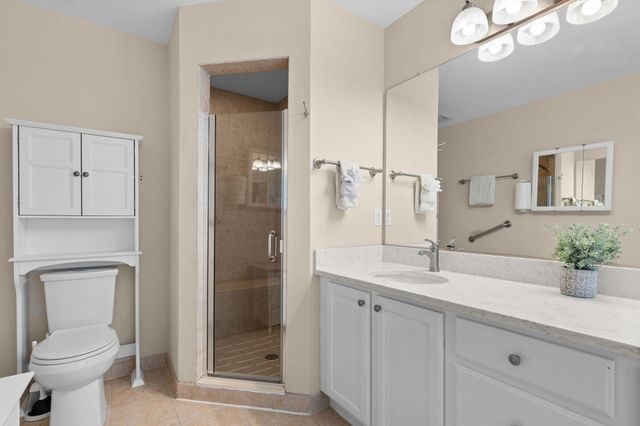 1338 Coach House Lane, South Lyon, MI 48178