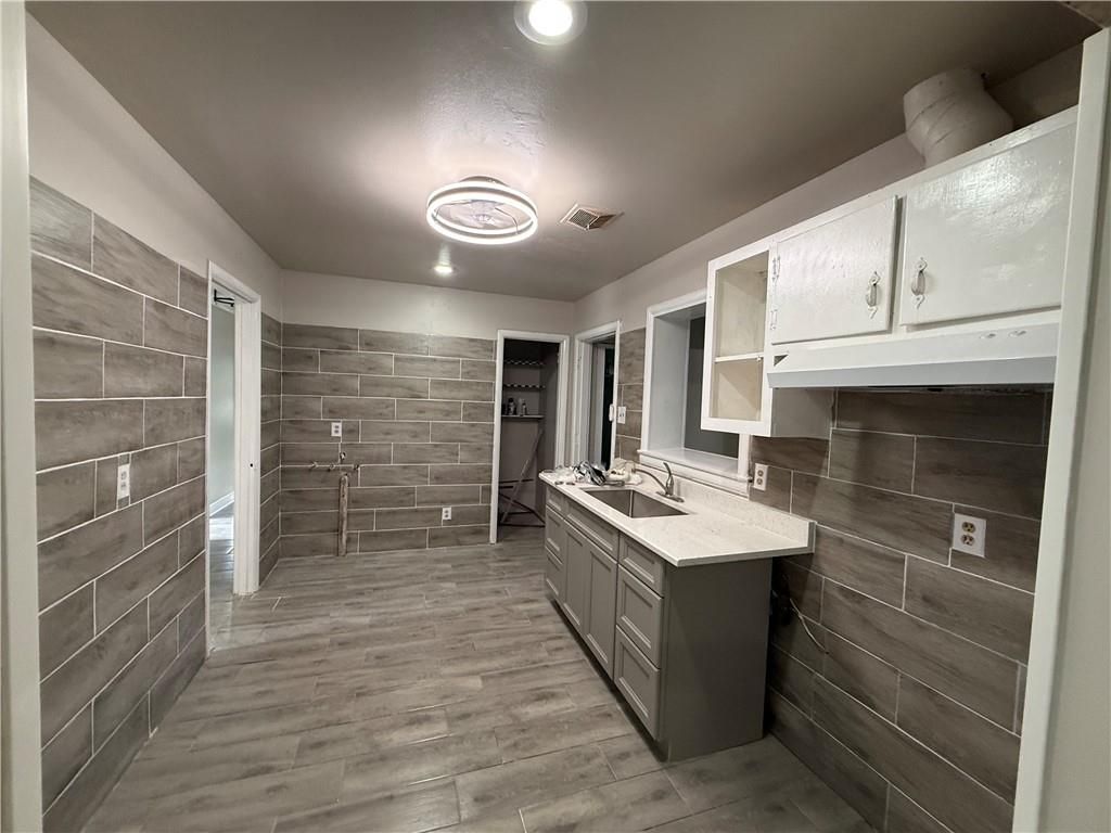 726 Wilshire Road, Mobile, AL 36609 — photo 3